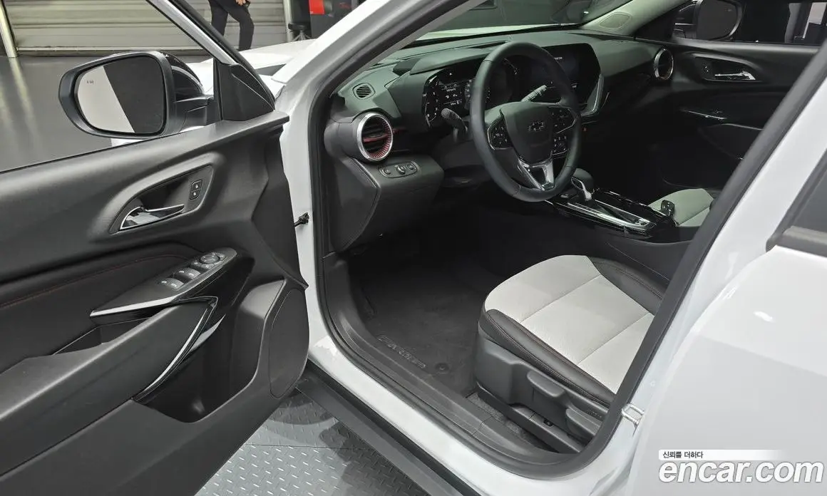 Chevrolet Trax 2025 1.2 автомат (гидро), фото 13