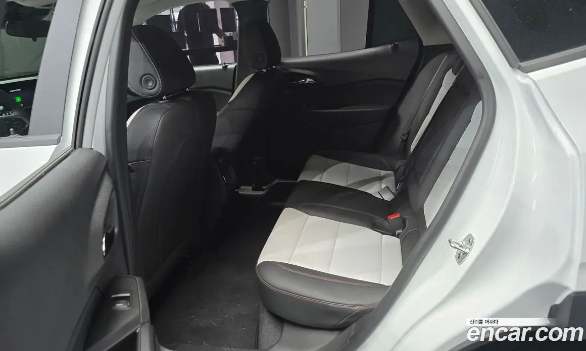 Chevrolet Trax 2025 1.2 автомат (гидро), фото 16