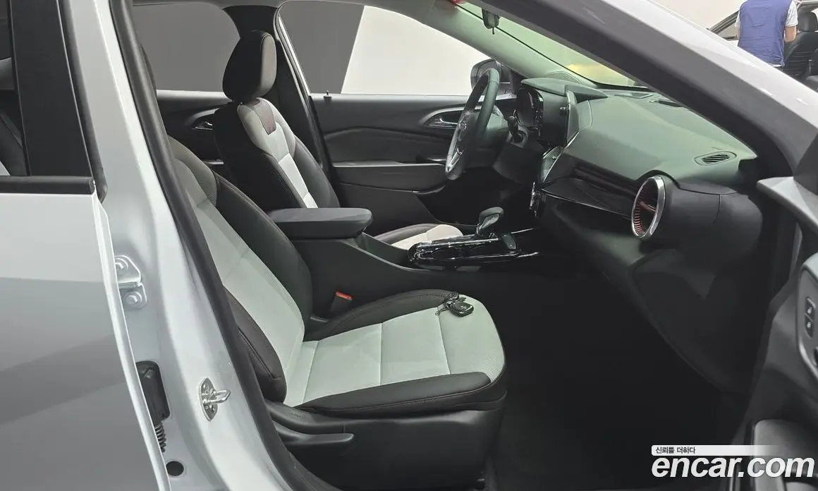 Chevrolet Trax 2025 1.2 автомат (гидро), фото 17