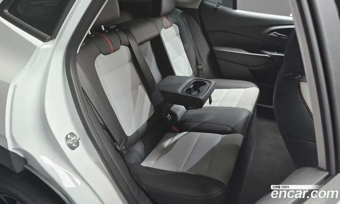 Chevrolet Trax 2025 1.2 автомат (гидро), фото 18