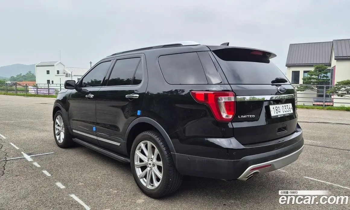 Ford Explorer 2016 2.3 автомат (гидро), фото 4