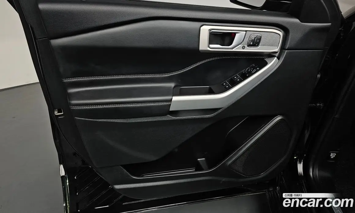 Ford Explorer 2023 2.3 автомат (гидро), фото 13