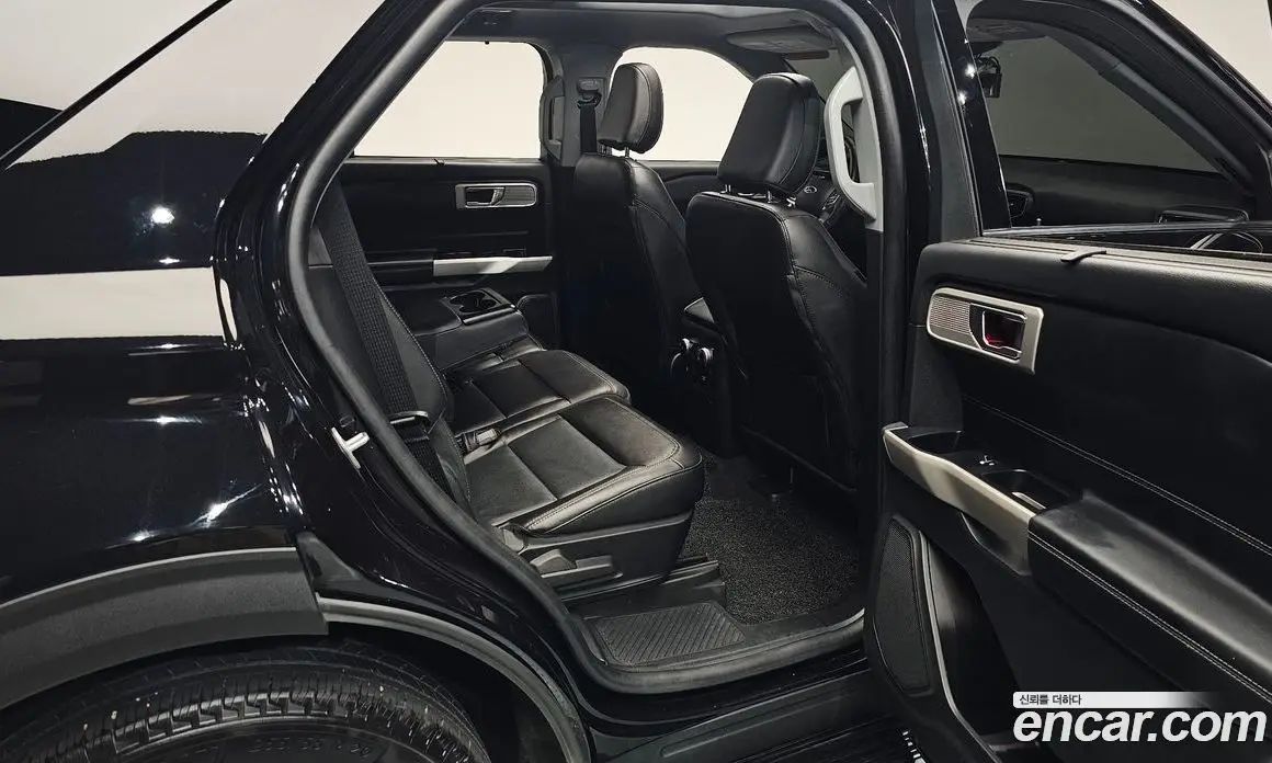 Ford Explorer 2023 2.3 автомат (гидро), фото 17