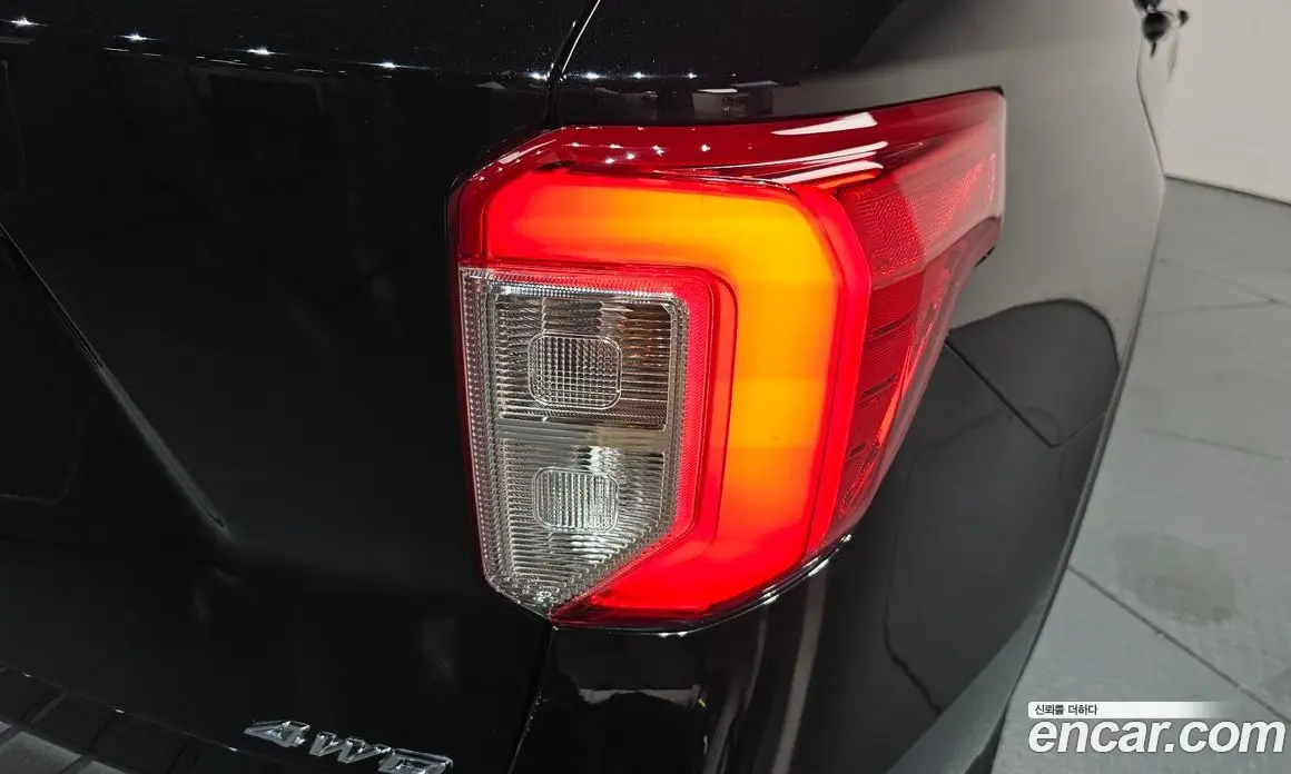 Ford Explorer 2023 2.3 автомат (гидро), фото 8