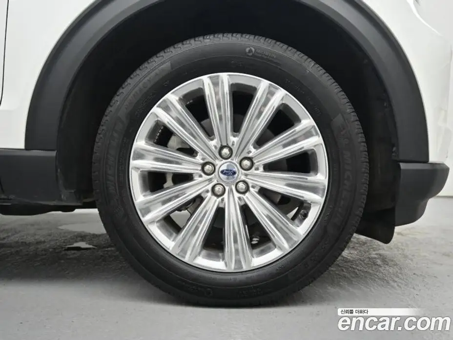 Ford Explorer 2023 2.3 автомат (гидро), фото 5
