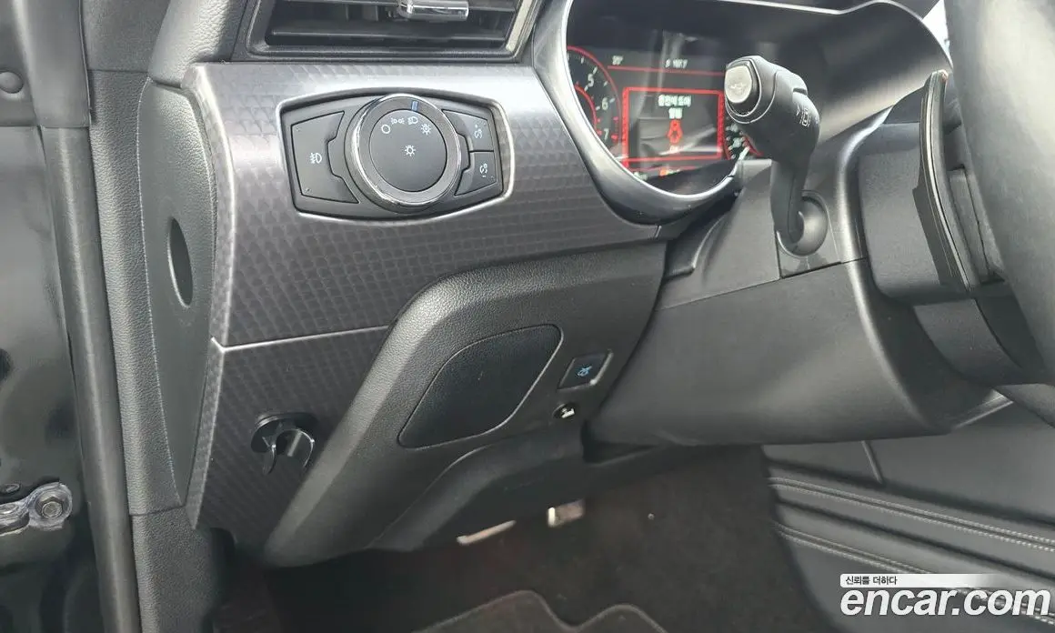 Ford Mustang 2019 2.3 автомат (гидро), фото 20