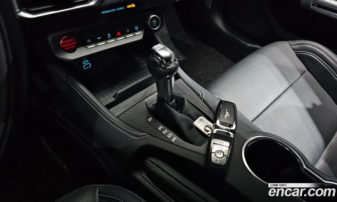 Ford Mustang 2024 2.3 автомат (гидро), фото 12