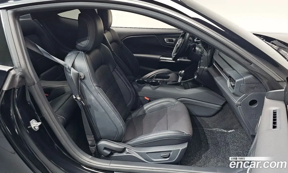 Ford Mustang 2024 2.3 автомат (гидро), фото 16