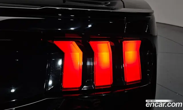 Ford Mustang 2024 2.3 автомат (гидро), миниатюра 9