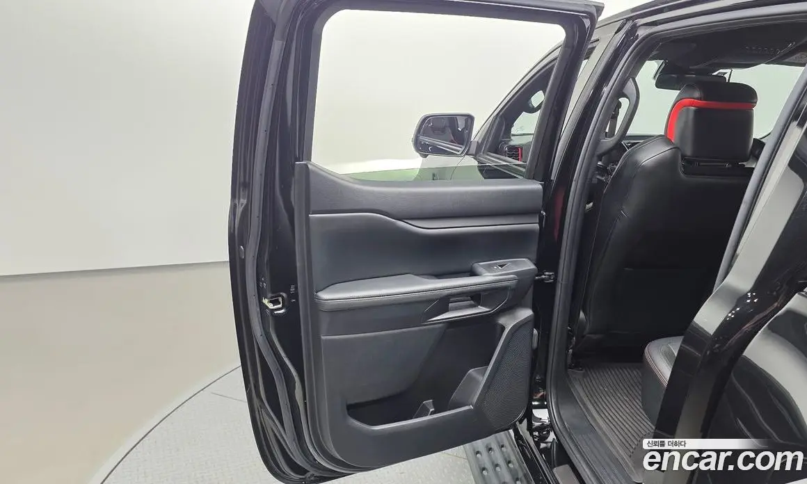 Ford Ranger 2023 2.0 автомат (гидро), фото 15