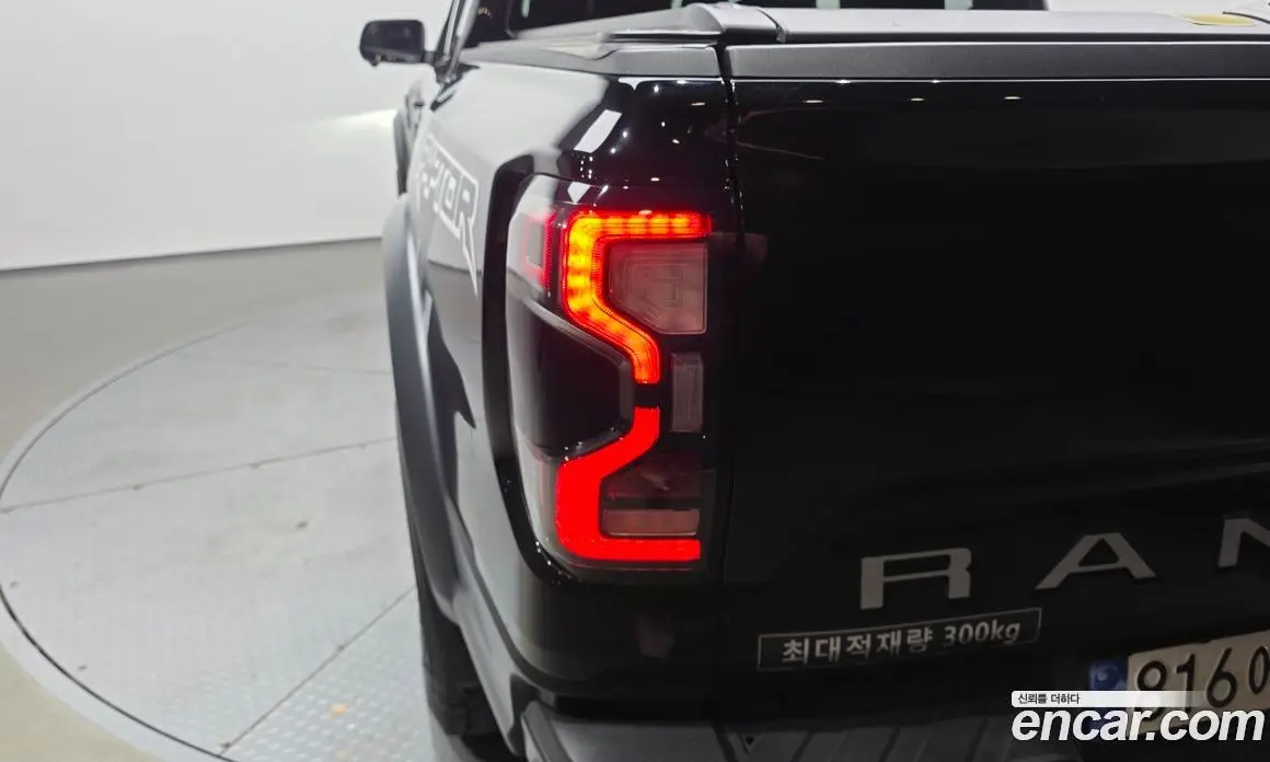 Ford Ranger 2023 2.0 автомат (гидро), фото 9