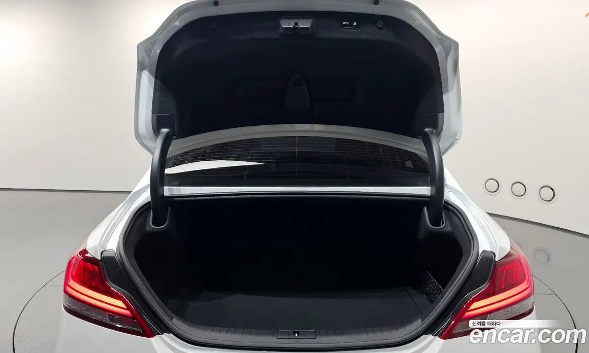 Genesis G70 2019 2.0 автомат (гидро), фото 17