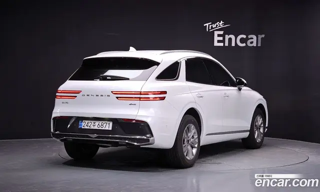 Genesis GV70 2024 2.5 автомат (гидро), миниатюра 1