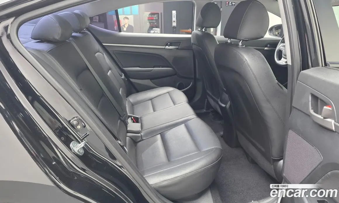 Hyundai Avante 2018 1.6 автомат (гидро), фото 12 Hyundai Avante 2018 1.6 автомат (гидро), фото 12