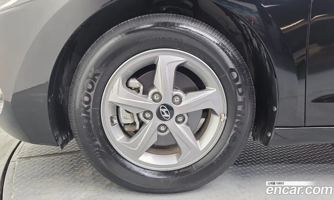 Hyundai Avante 2018 1.6 автомат (гидро), фото 5 Hyundai Avante 2018 1.6 автомат (гидро), фото 5