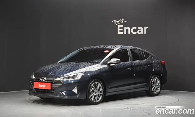 Hyundai Avante 2018 1.6 автомат (гидро), миниатюра 1