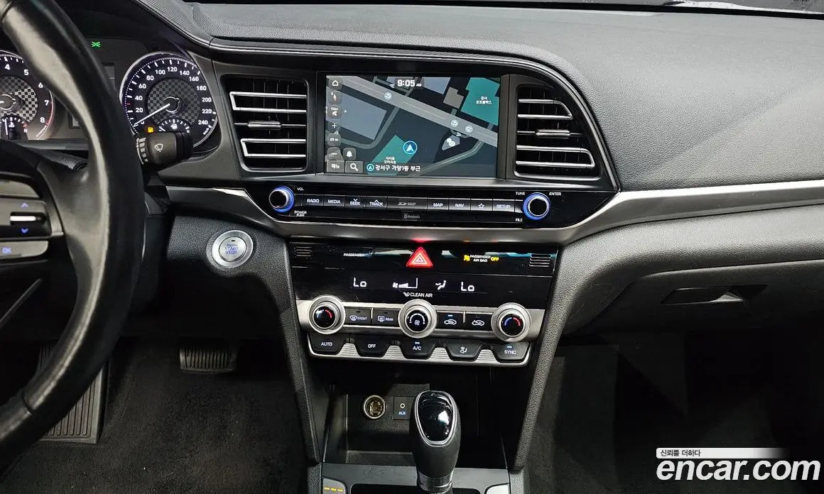Hyundai Avante 2018 1.6 автомат (гидро), фото 14