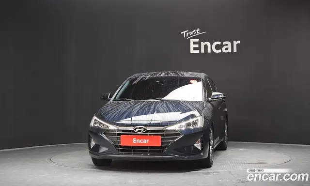 Hyundai Avante 2018 1.6 автомат (гидро), миниатюра 3