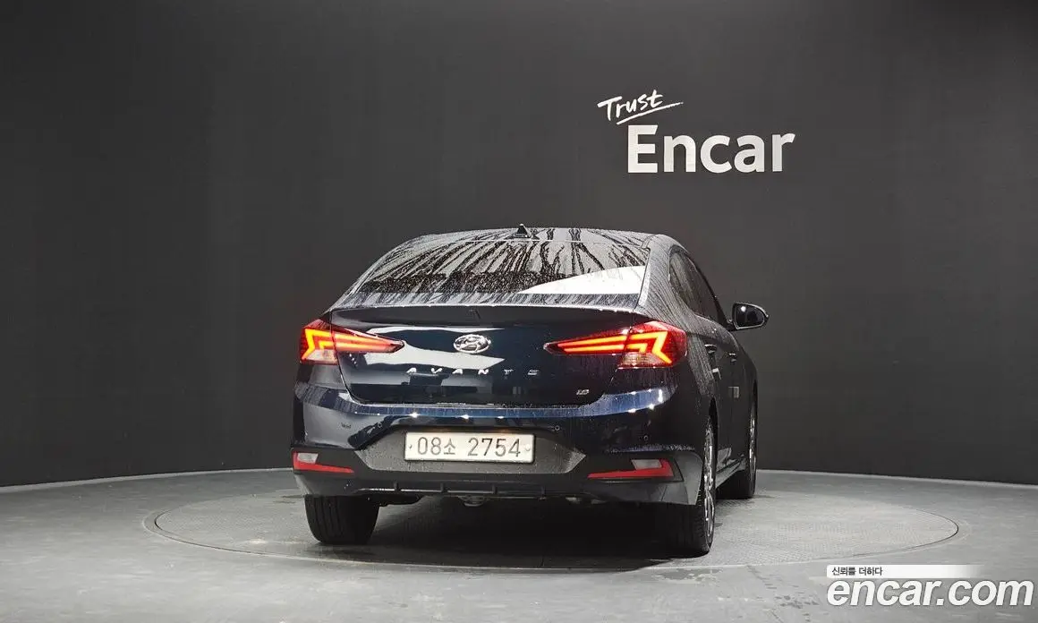 Hyundai Avante 2018 1.6 автомат (гидро), фото 4