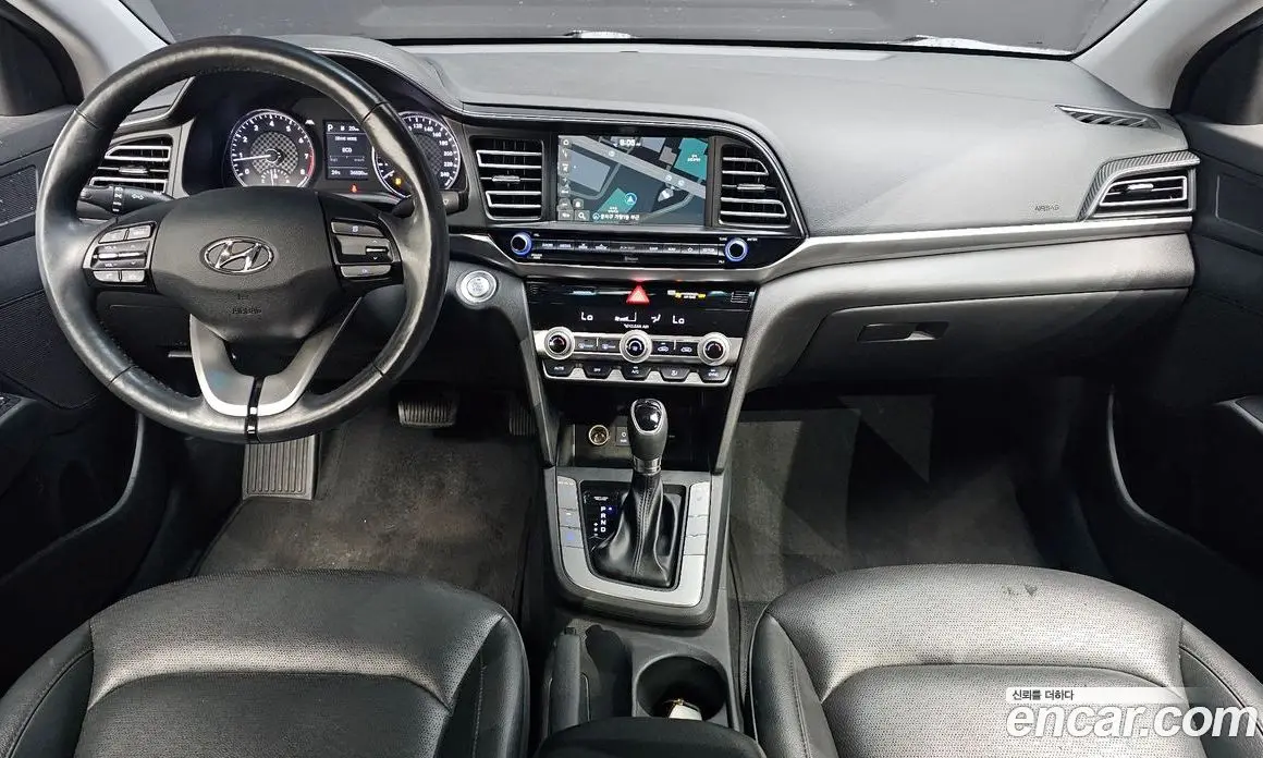 Hyundai Avante 2018 1.6 автомат (гидро), фото 7