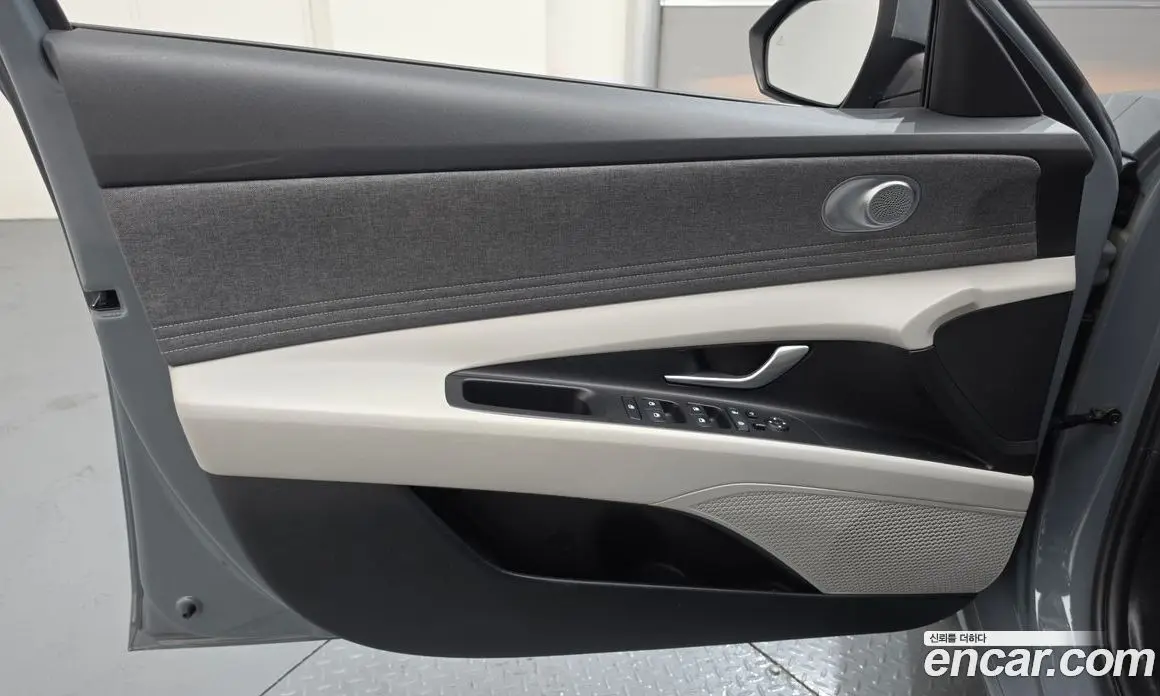 Hyundai Avante 2021 1.6 автомат (гидро), фото 14