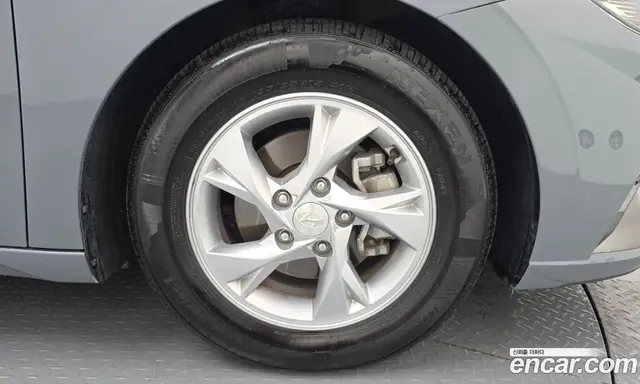 Hyundai Avante 2021 1.6 автомат (гидро), миниатюра 7