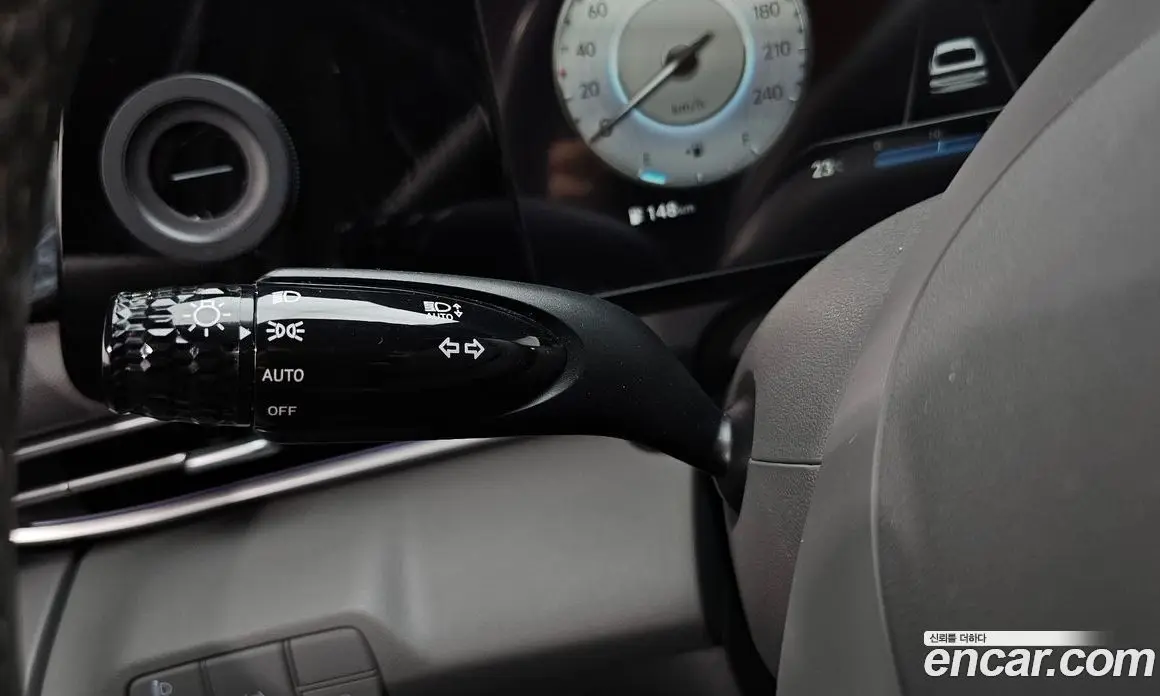 Hyundai Avante 2022 1.6 автомат (гидро), фото 27