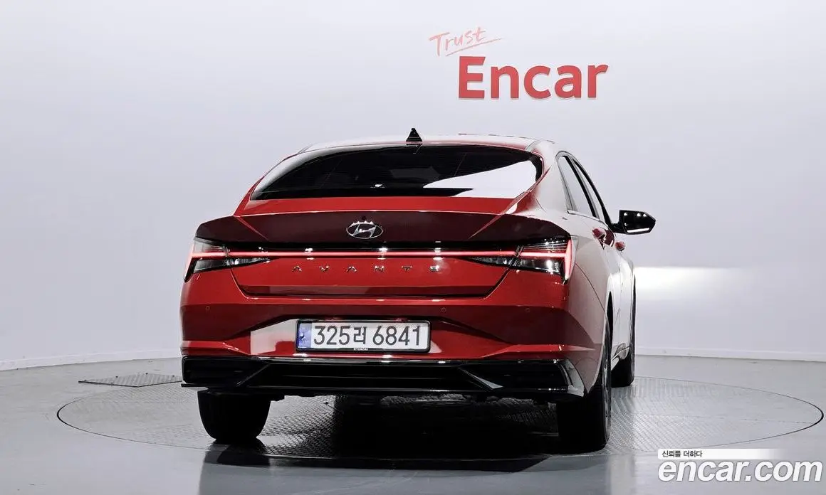 Hyundai Avante 2022 1.6 автомат (гидро), фото 4
