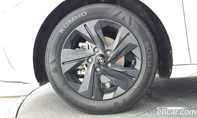 Hyundai Avante 2023 1.6 автомат (гидро), миниатюра 5
