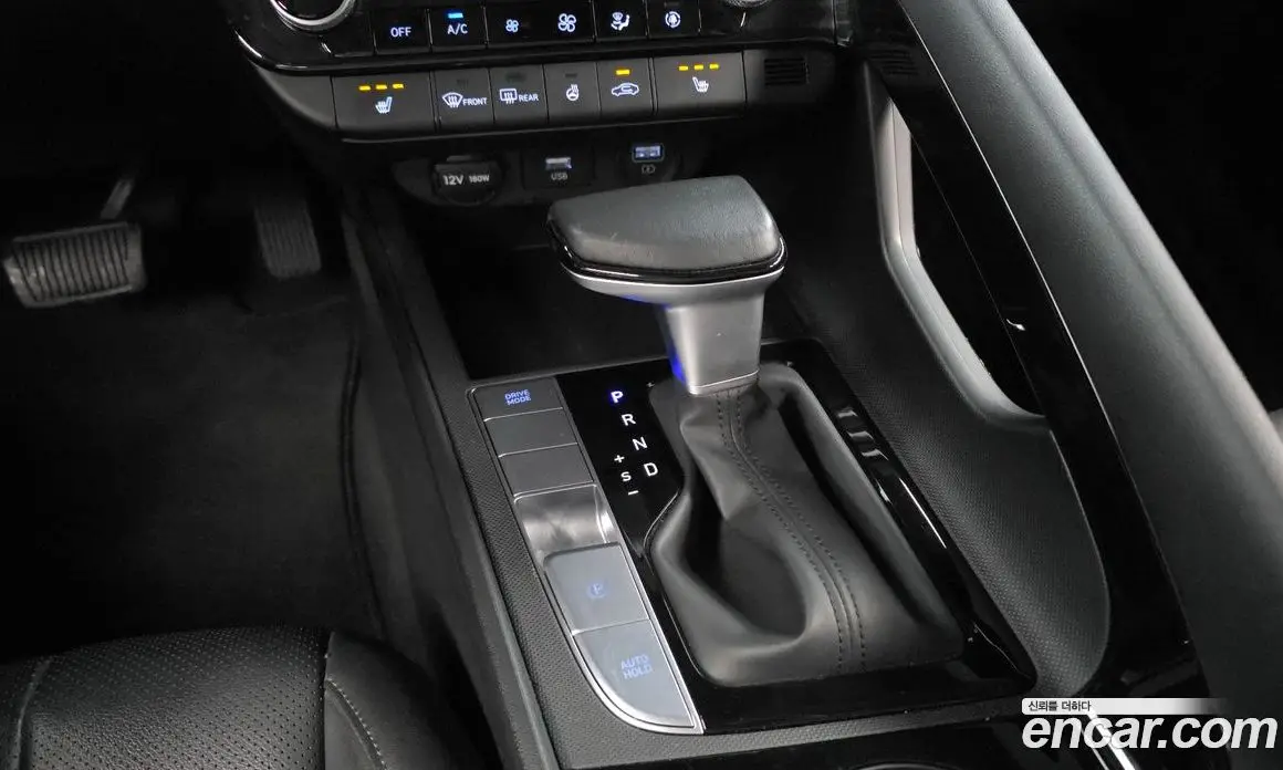 Hyundai Avante 2023 1.6 автомат (гидро), фото 9