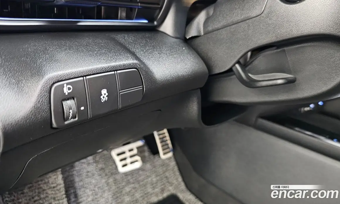 Hyundai Avante 2024 1.6 автомат (гидро), фото 17