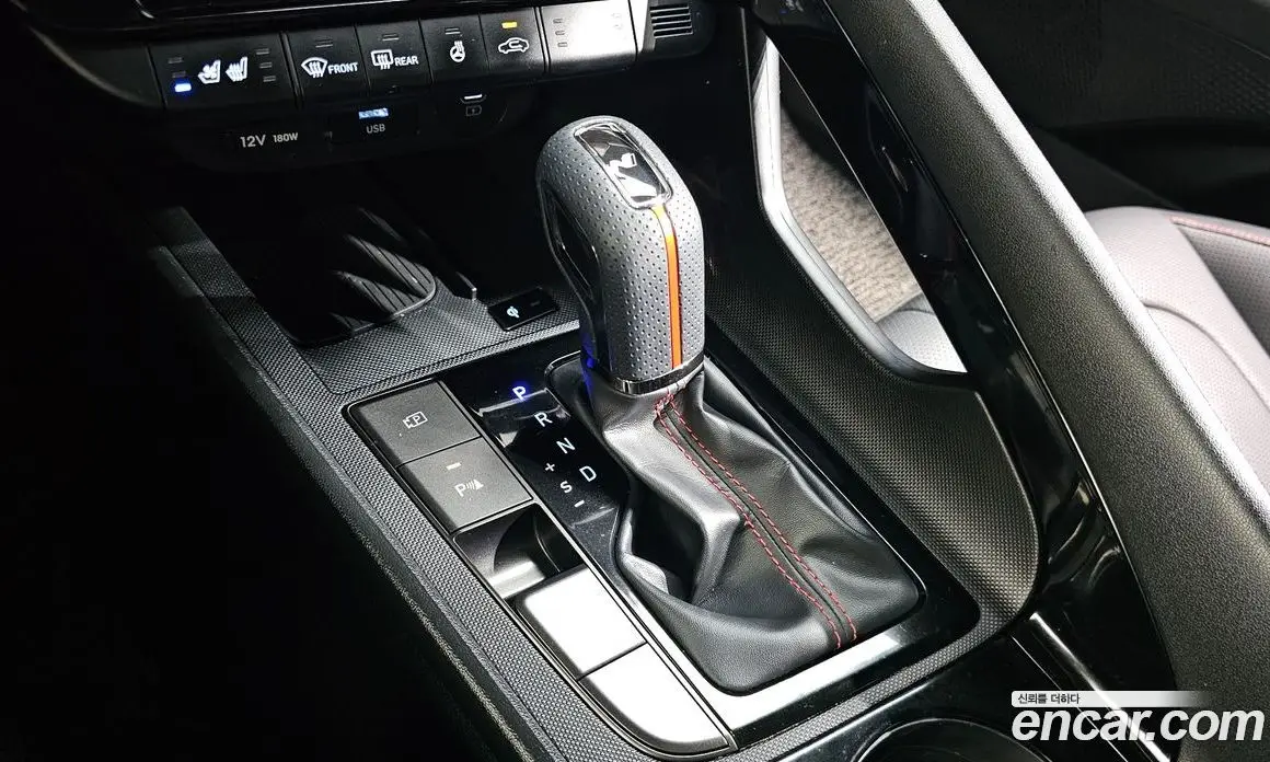 Hyundai Avante 2024 1.6 автомат (гидро), фото 9