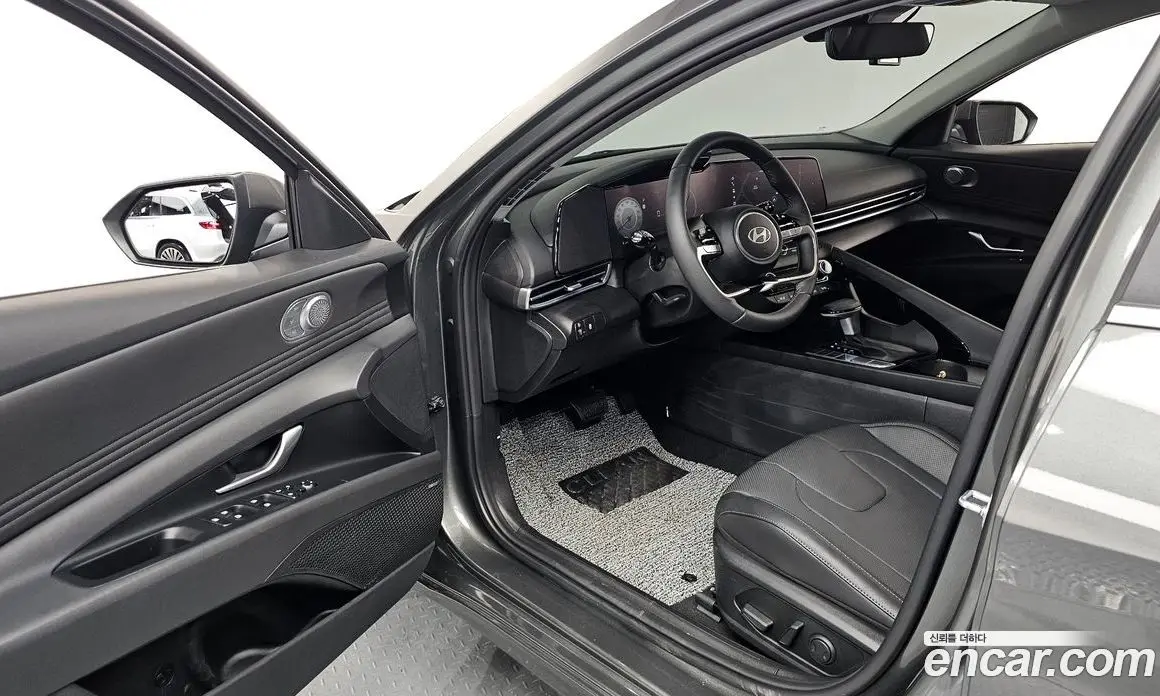 Hyundai Avante 2025 1.6 автомат (гидро), фото 13