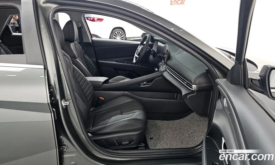 Hyundai Avante 2025 1.6 автомат (гидро), фото 16