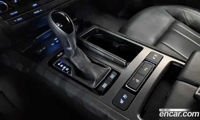 Hyundai Genesis 2016 3.3 автомат (гидро), миниатюра 9