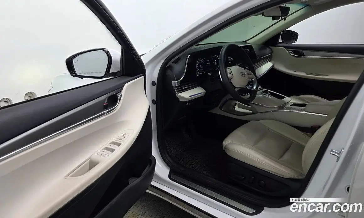 Hyundai Grandeur 2022 2.5 автомат (гидро), фото 13