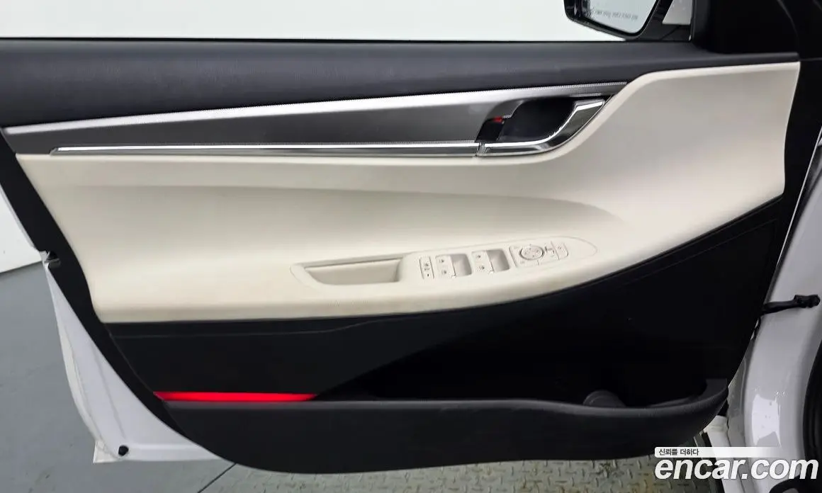 Hyundai Grandeur 2022 2.5 автомат (гидро), фото 14