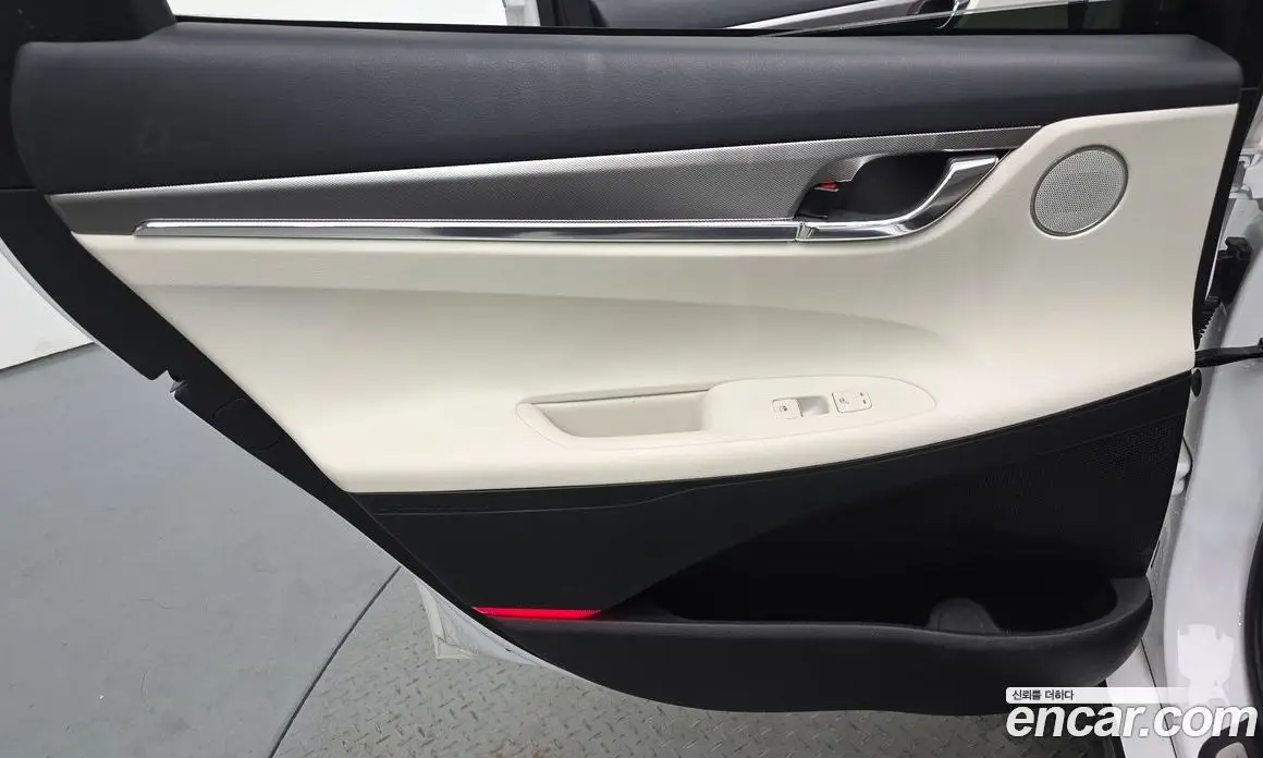 Hyundai Grandeur 2022 2.5 автомат (гидро), фото 15