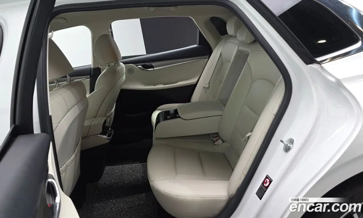 Hyundai Grandeur 2022 2.5 автомат (гидро), фото 18