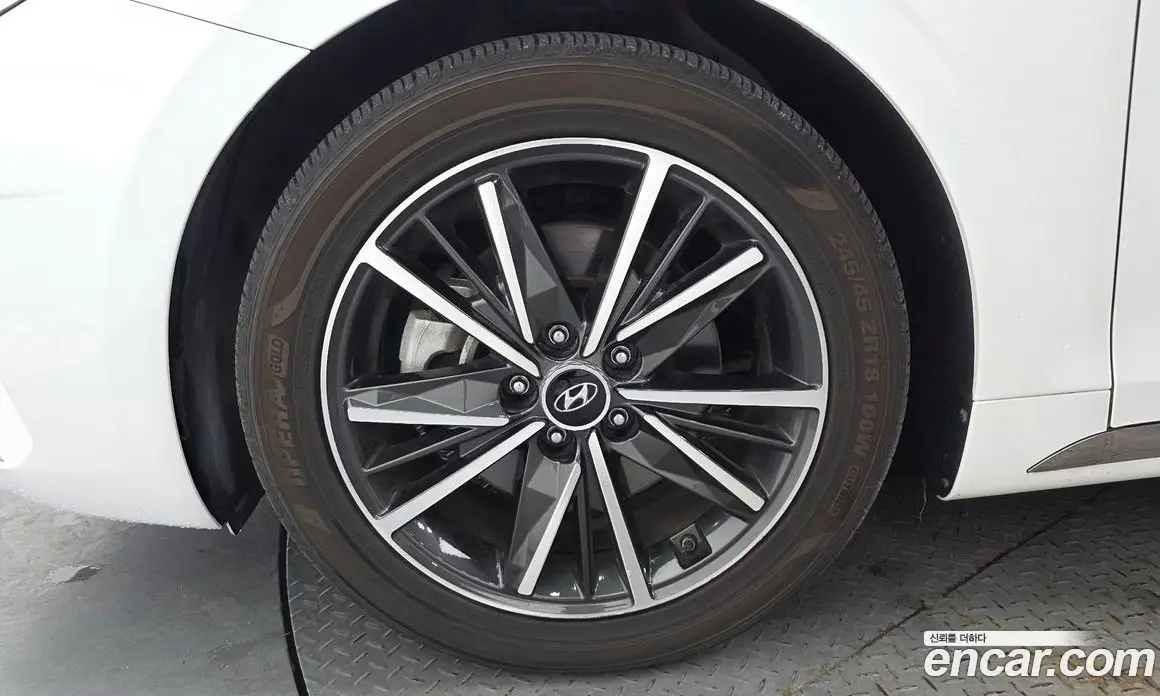 Hyundai Grandeur 2022 2.5 автомат (гидро), фото 5
