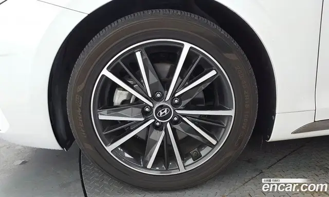 Hyundai Grandeur 2022 2.5 автомат (гидро), миниатюра 5