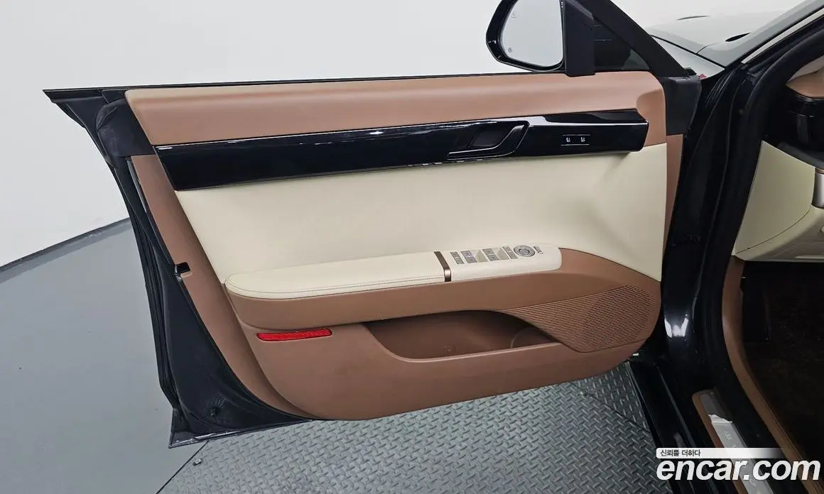 Hyundai Grandeur 2023 1.6 автомат (гидро), фото 14