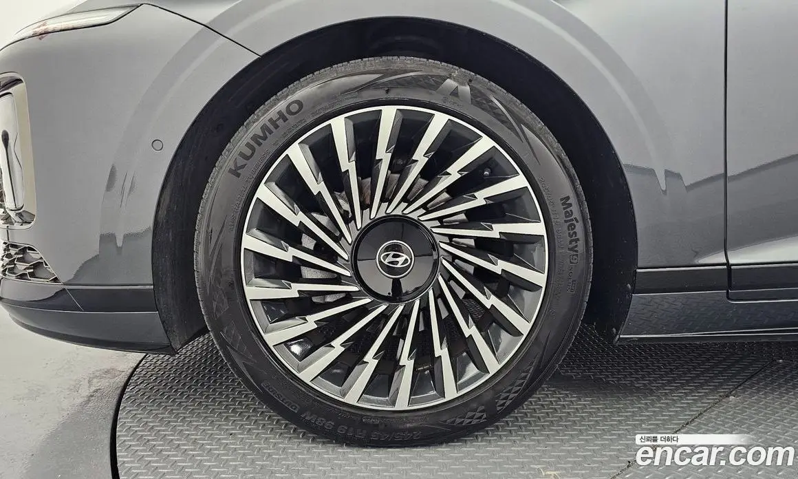Hyundai Grandeur 2023 1.6 автомат (гидро), фото 5