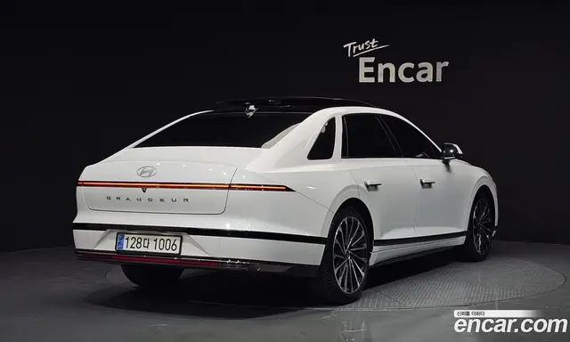 Hyundai Grandeur 2023 1.6 автомат (гидро), миниатюра 2