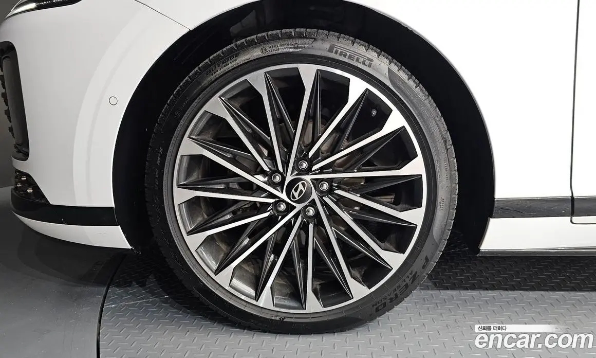 Hyundai Grandeur 2023 1.6 автомат (гидро), фото 5