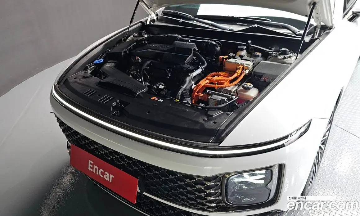Hyundai Grandeur 2023 1.6 автомат (гидро), фото 6