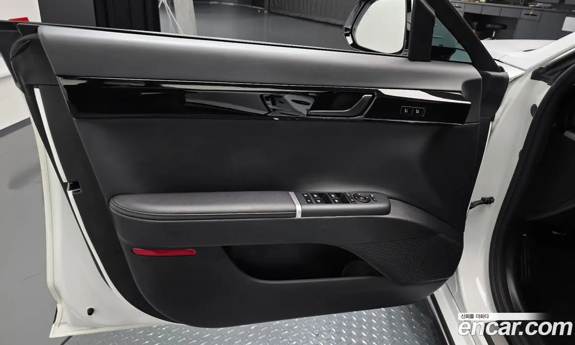 Hyundai Grandeur 2024 1.6 автомат (гидро), фото 13