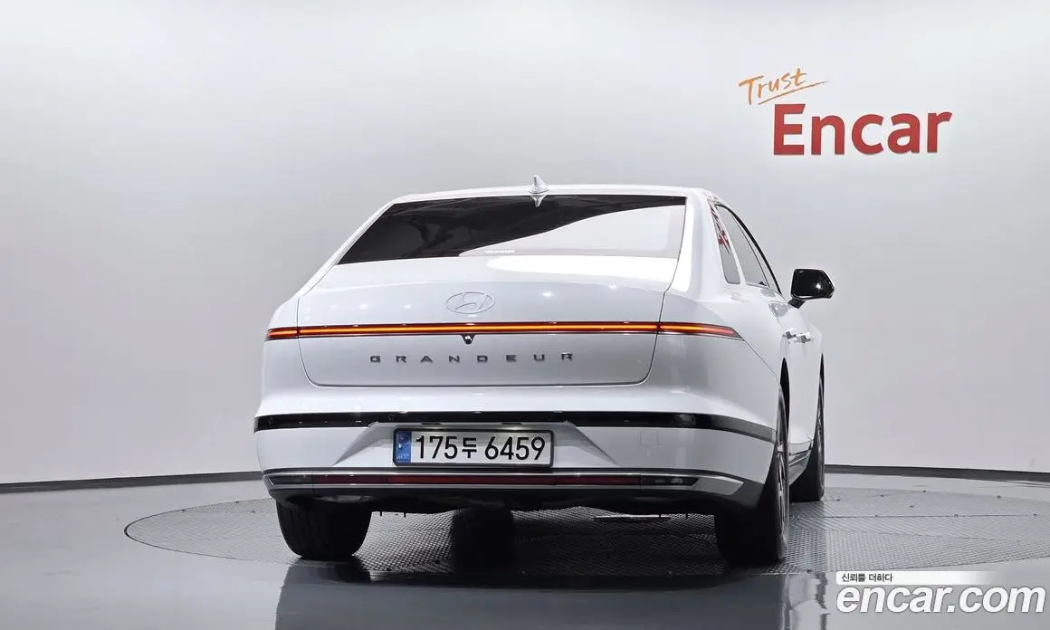 Hyundai Grandeur 2024 1.6 автомат (гидро), фото 3