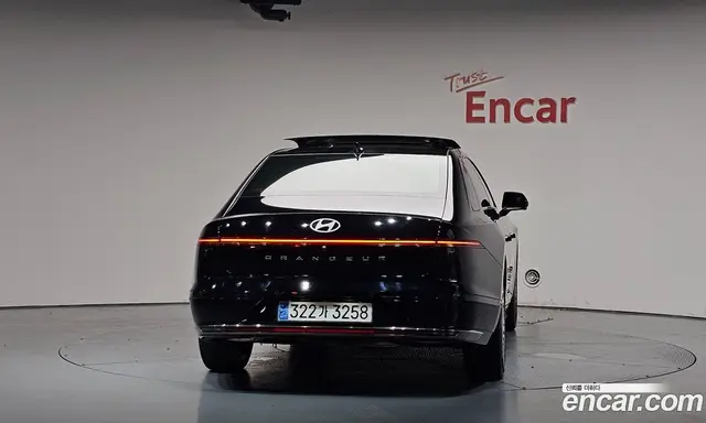 Hyundai Grandeur 2024 1.6 автомат (гидро), миниатюра 3