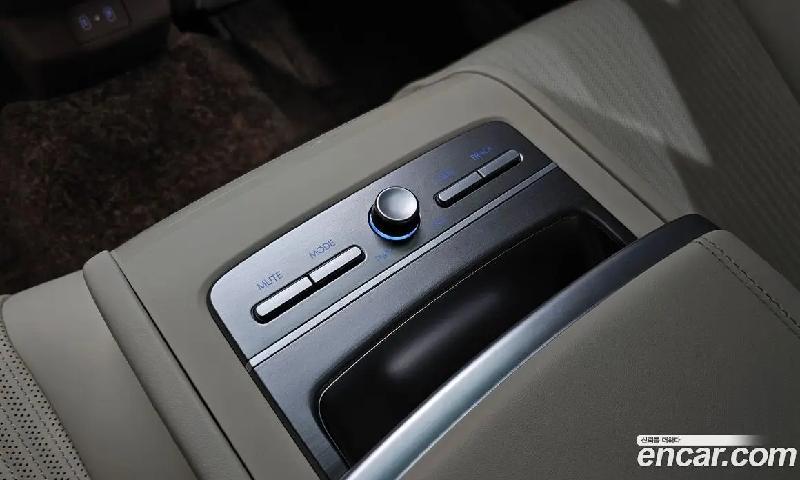 Hyundai Grandeur 2024 1.6 автомат (гидро), фото 36